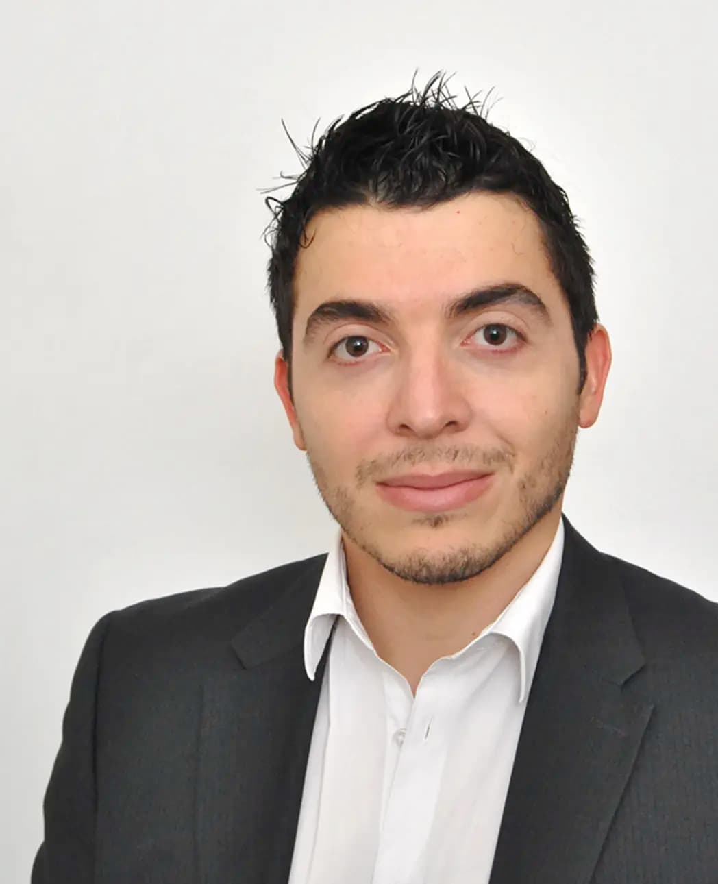 Dr. Alejandro Solorzano Solano, dermatólogo