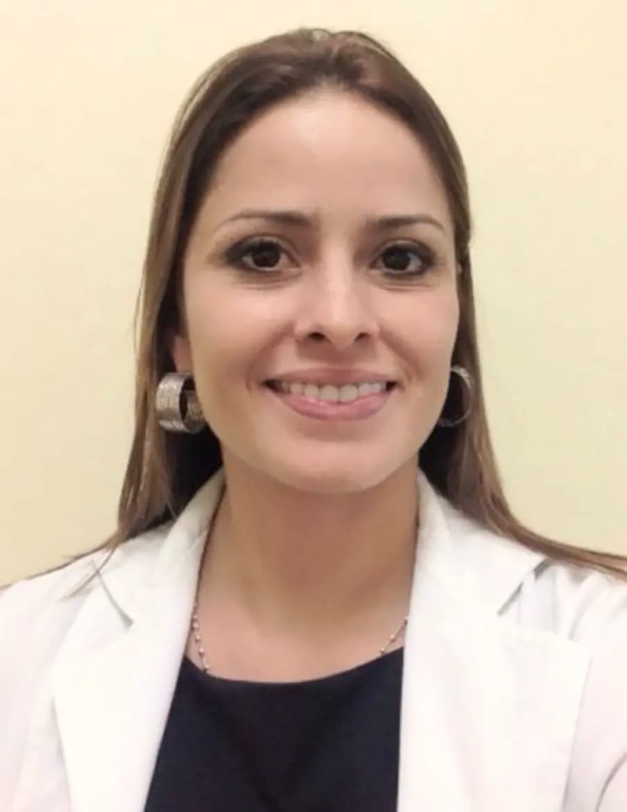 Dra. Eugenie Arguedas Gourzong, dermatóloga