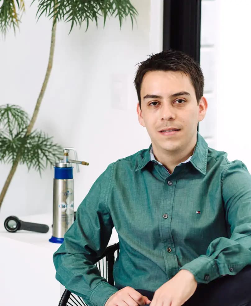 Dr. Alejandro Solis Campos, dermatólogo