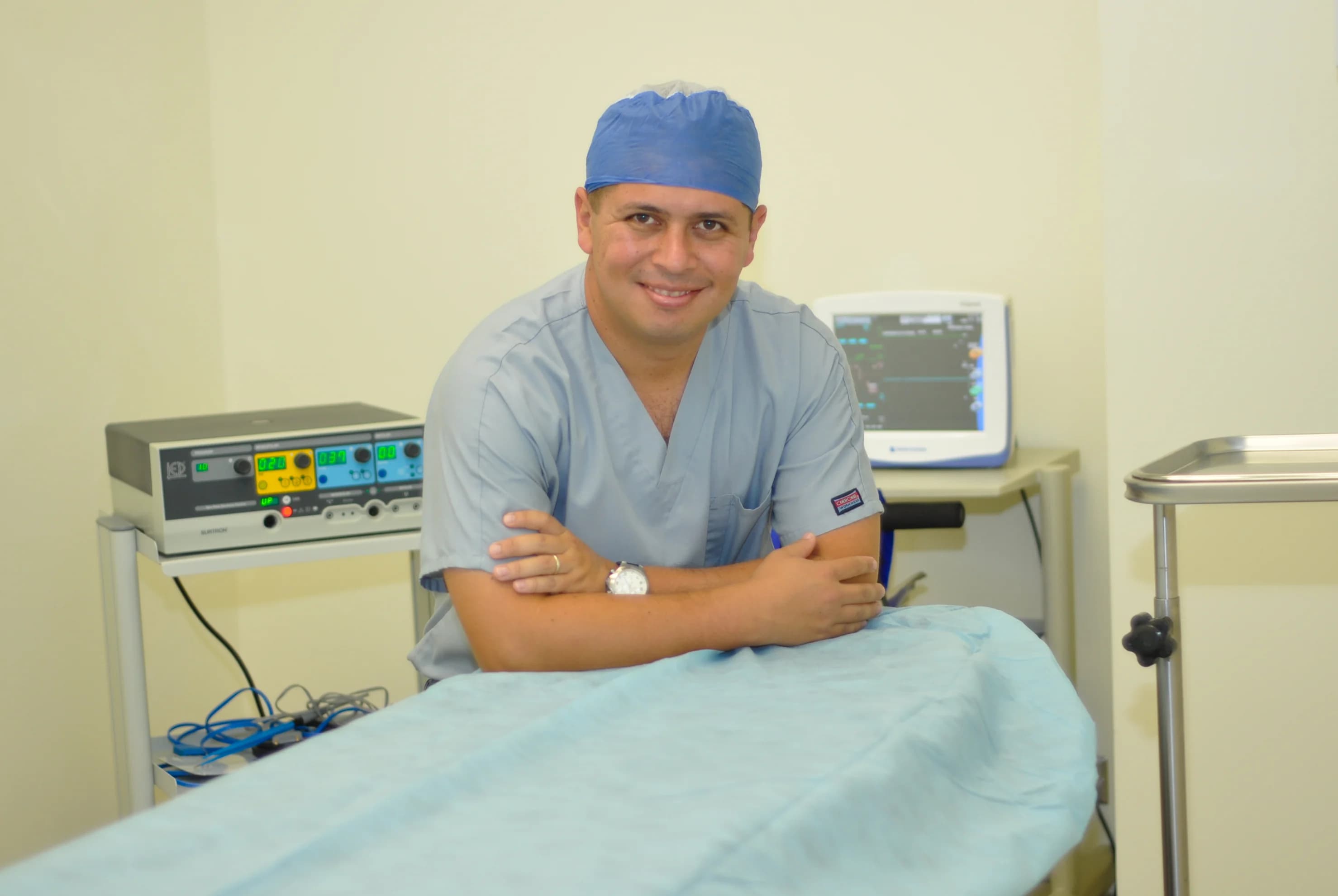 Dr Randall Siles Briceño